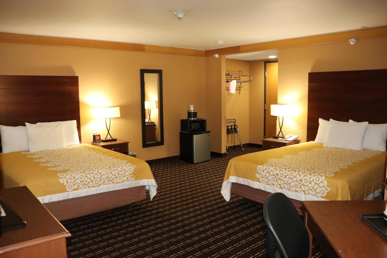 Prairie Inn Holmen La Crosse Area Eksteriør bilde